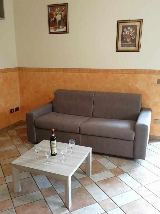 L'Antico Borgo, Un Mix Di Storia E Romanticismo Villa Lierna Esterno foto