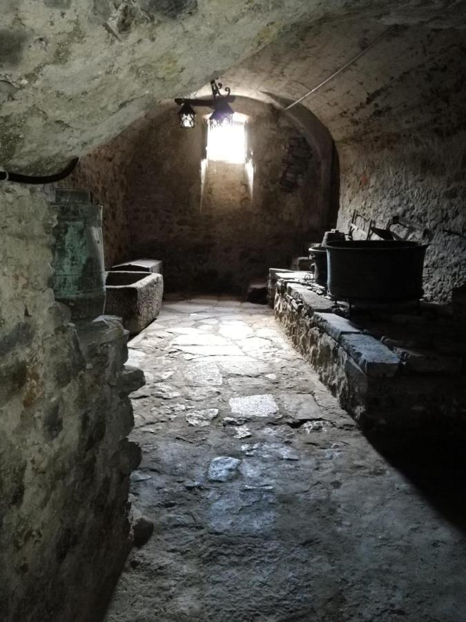L'Antico Borgo, Un Mix Di Storia E Romanticismo Villa Lierna Esterno foto