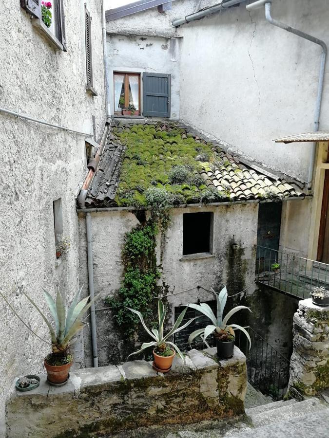 L'Antico Borgo, Un Mix Di Storia E Romanticismo Villa Lierna Esterno foto