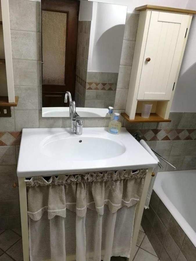 L'Antico Borgo, Un Mix Di Storia E Romanticismo Villa Lierna Esterno foto